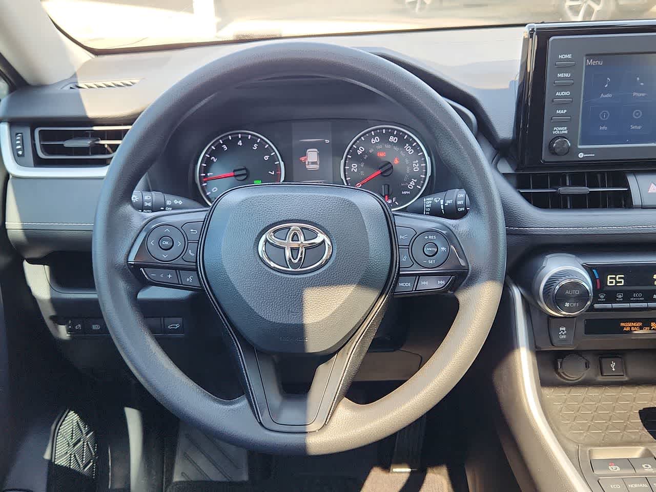 Thumbnail: 2020 Toyota RAV4 - 19