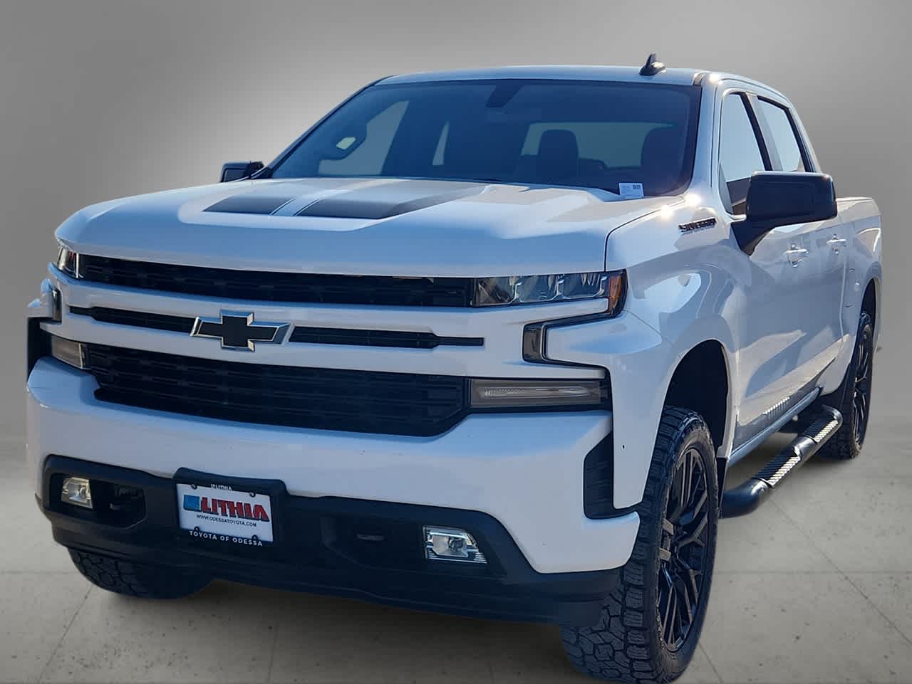 Thumbnail: 2020 Chevrolet Silverado 1500 - 3