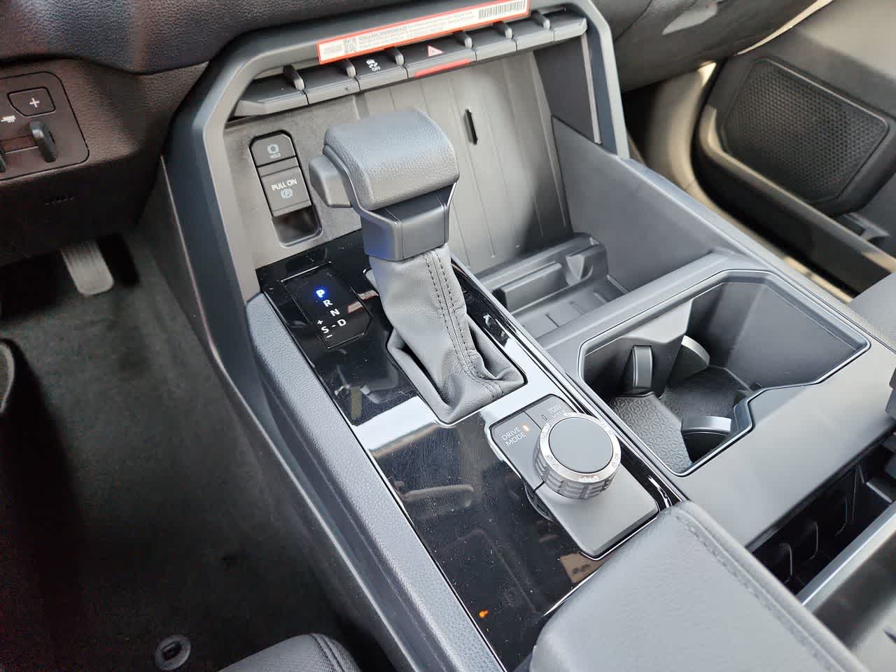 2025 Toyota Tundra SR5 25