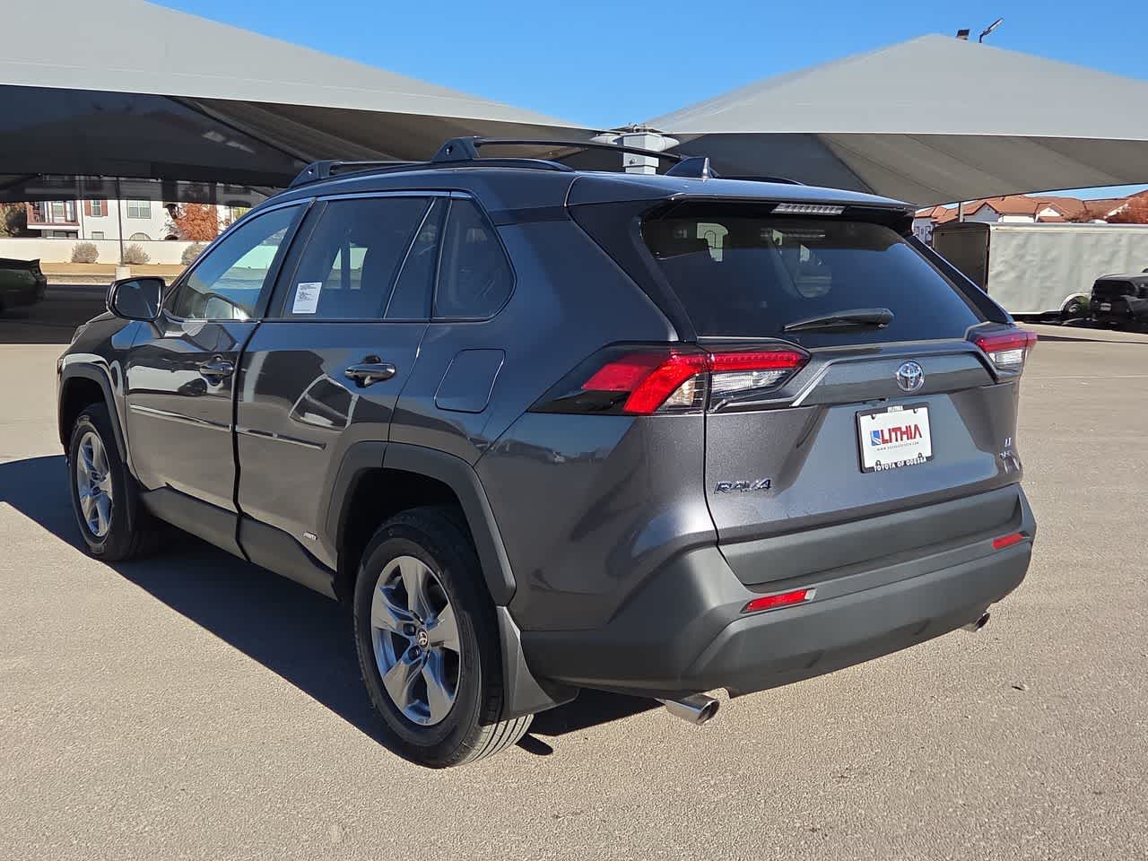 Thumbnail: 2025 Toyota RAV4 - 12