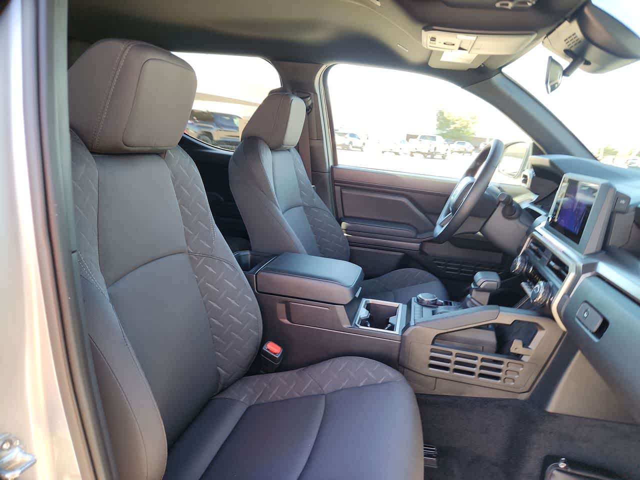 Thumbnail: 2025 Toyota Tacoma - 18