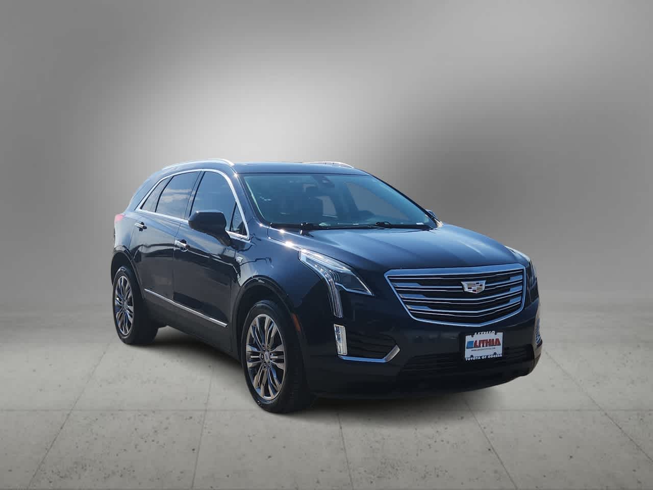 Thumbnail: 2017 Cadillac XT5 - 2