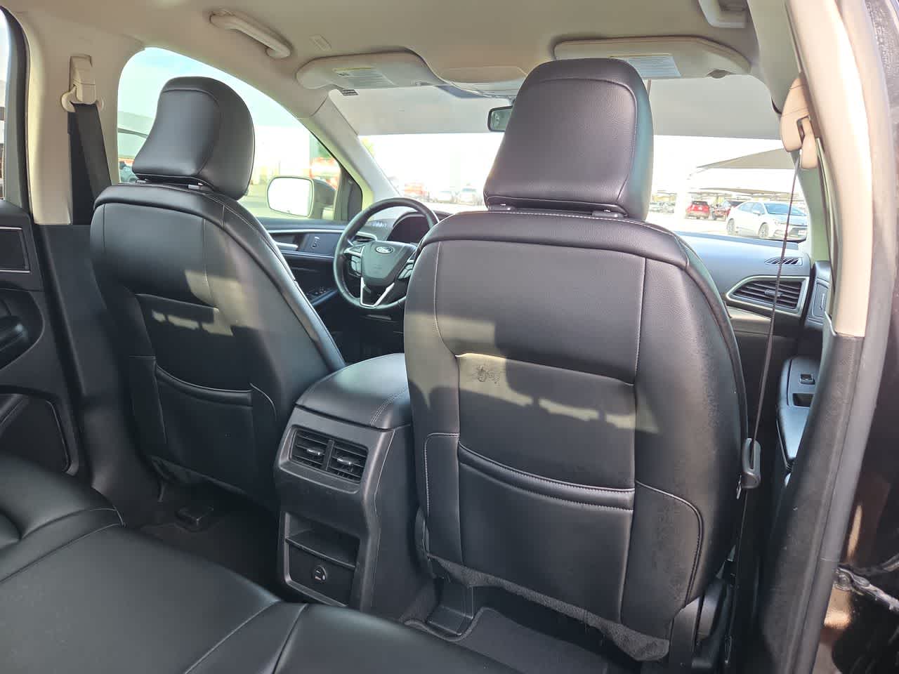 Thumbnail: 2022 Ford Edge - 17