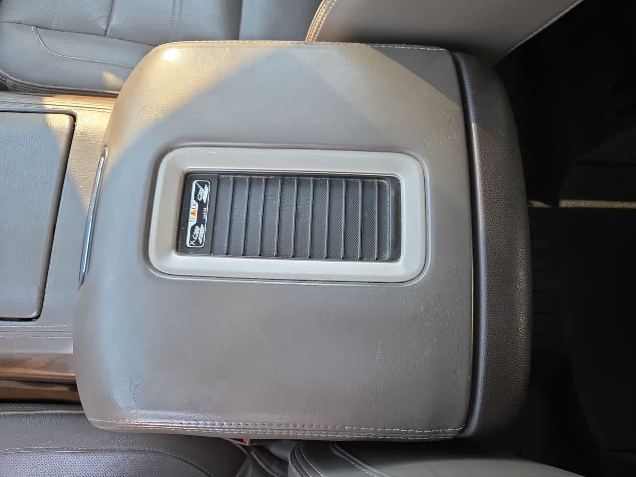 Thumbnail: 2019 GMC Yukon - 20