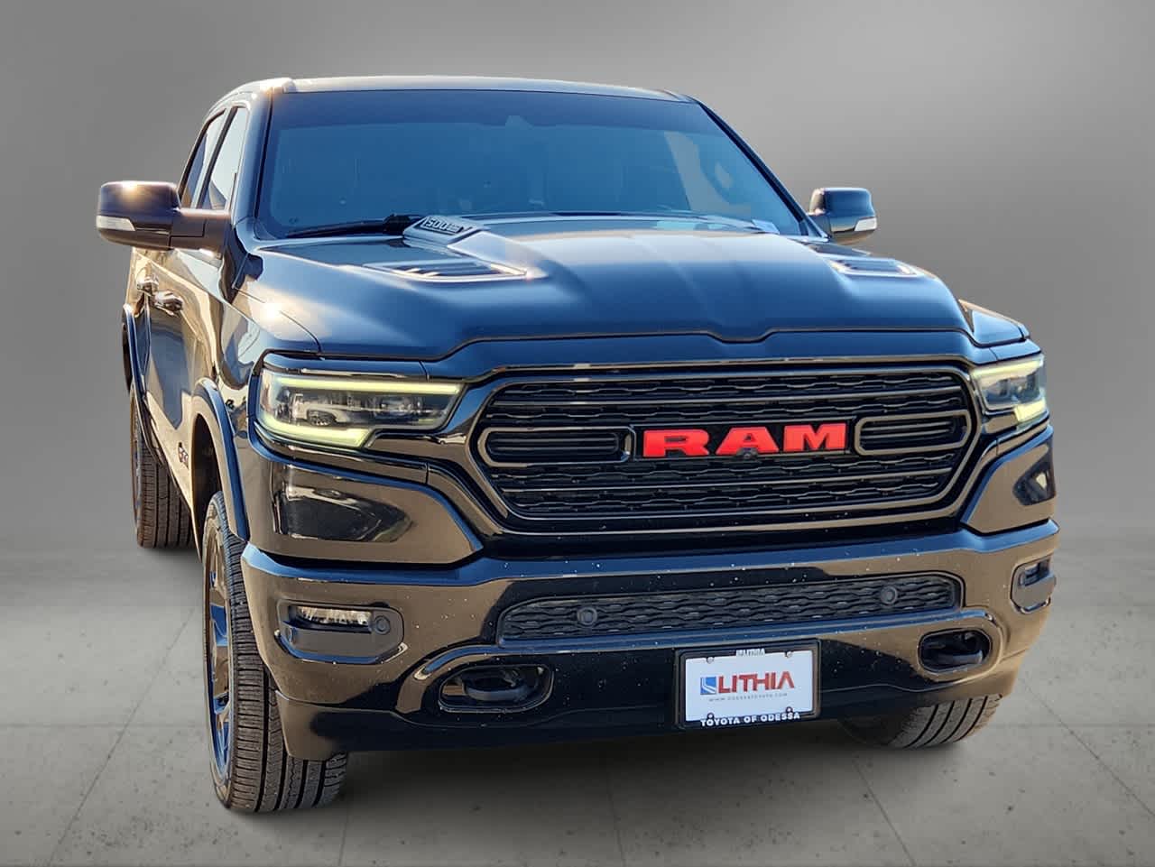 Thumbnail: 2022 RAM 1500 - 3