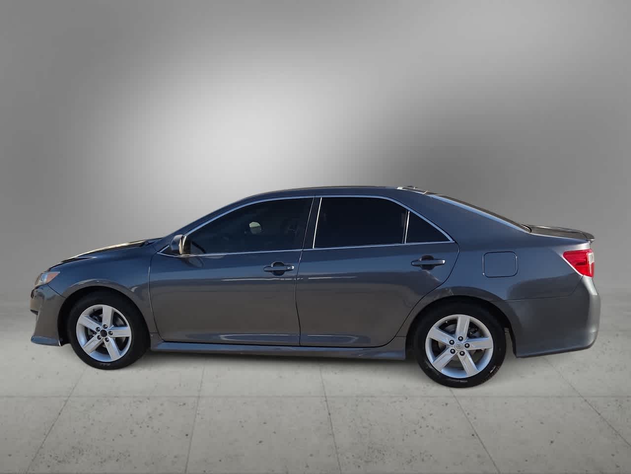 Thumbnail: 2013 Toyota Camry - 5