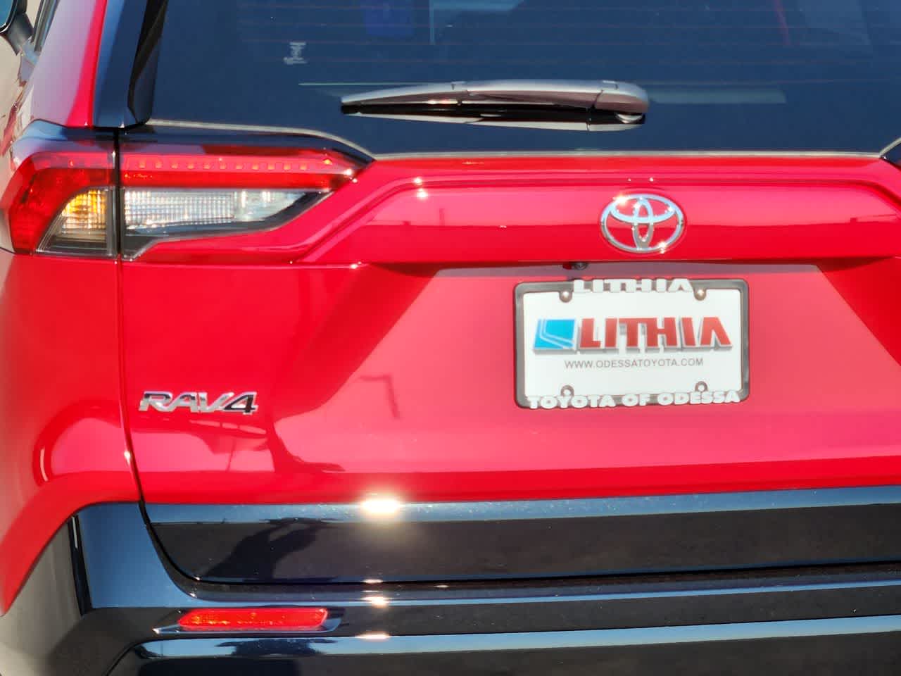 Thumbnail: 2025 Toyota RAV4 - 11