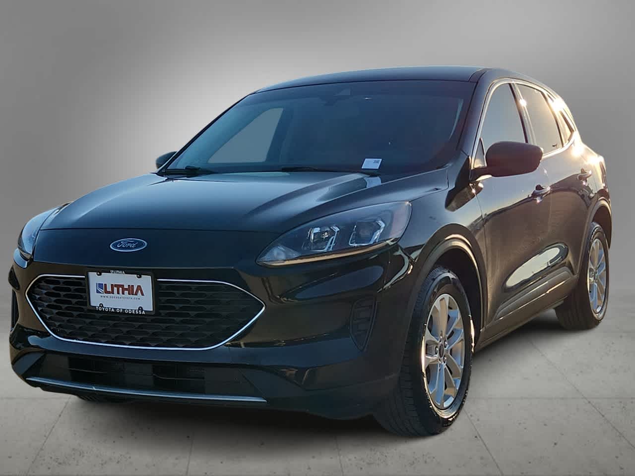 Thumbnail: 2022 Ford Escape - 3