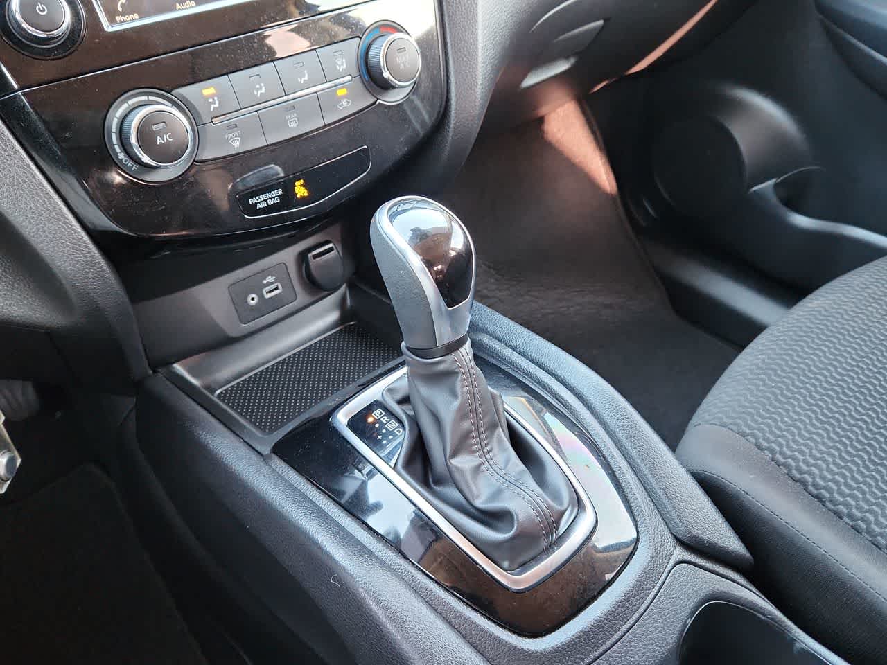 Thumbnail: 2022 Nissan Rogue Sport - 21