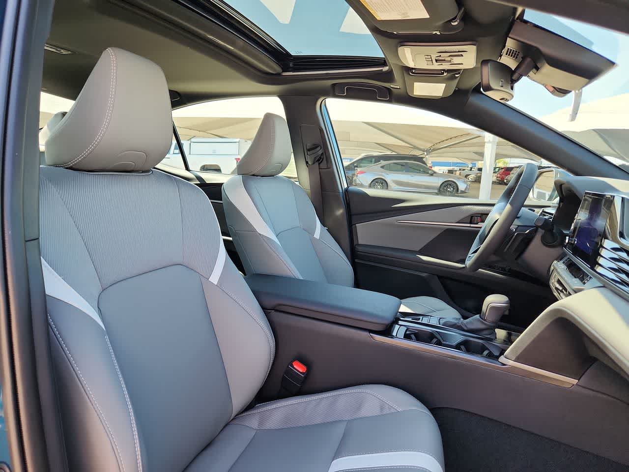 Thumbnail: 2025 Toyota Camry - 18