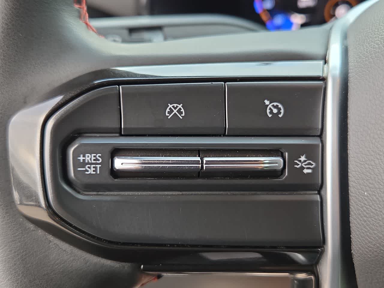 Thumbnail: 2024 Chevrolet Colorado - 23