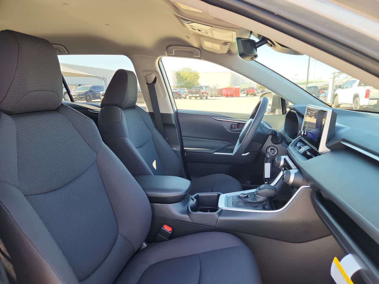 Thumbnail: 2025 Toyota RAV4 - 18