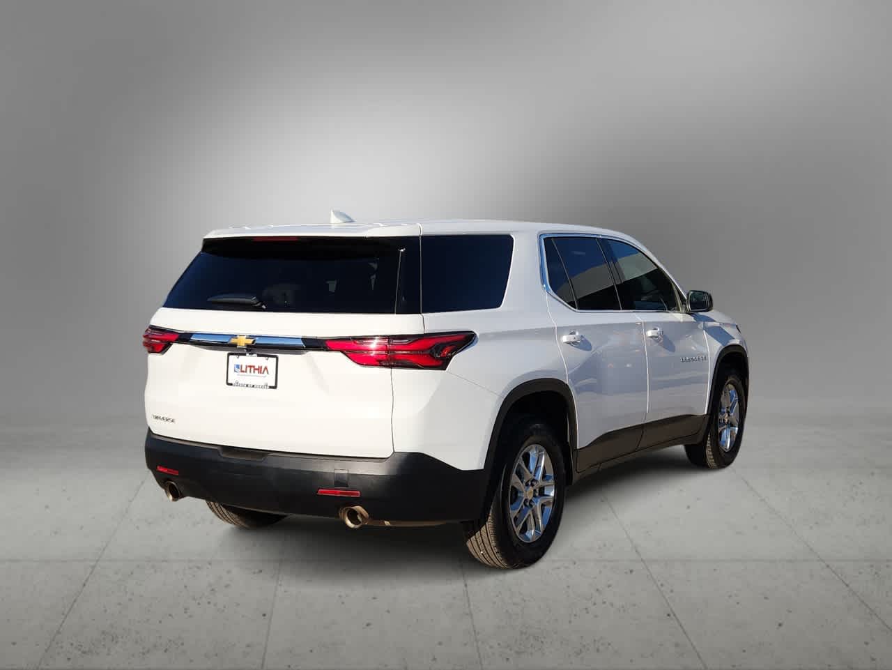 Thumbnail: 2022 Chevrolet Traverse - 8