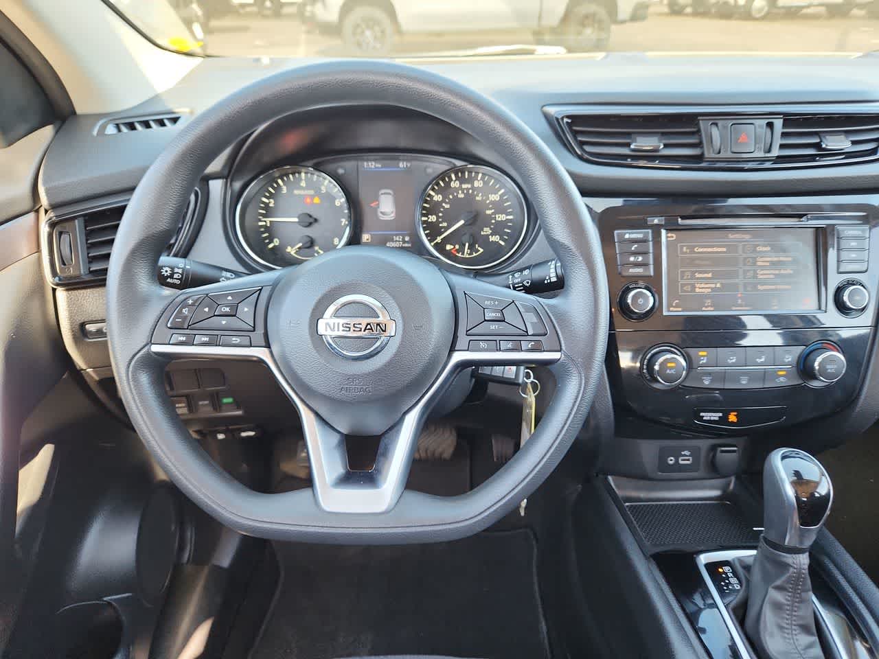 Thumbnail: 2020 Nissan Rogue Sport - 19