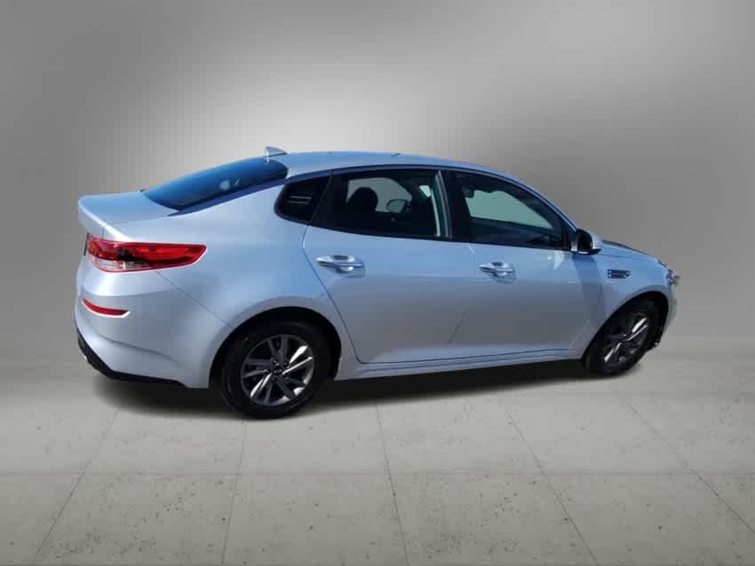 Thumbnail: 2020 Kia Optima - 8