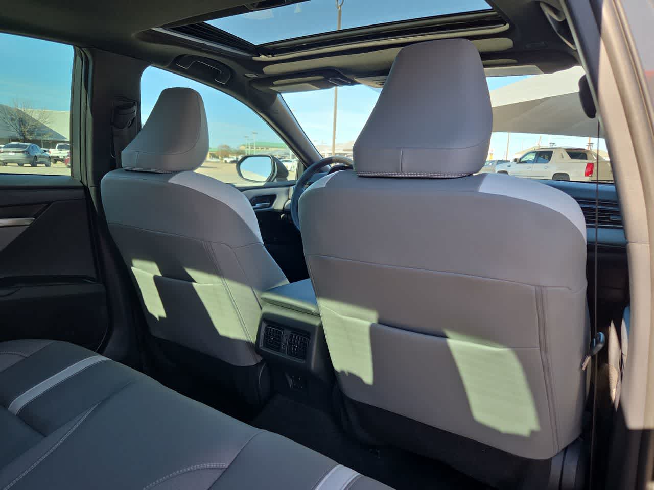 Thumbnail: 2025 Toyota Camry - 16