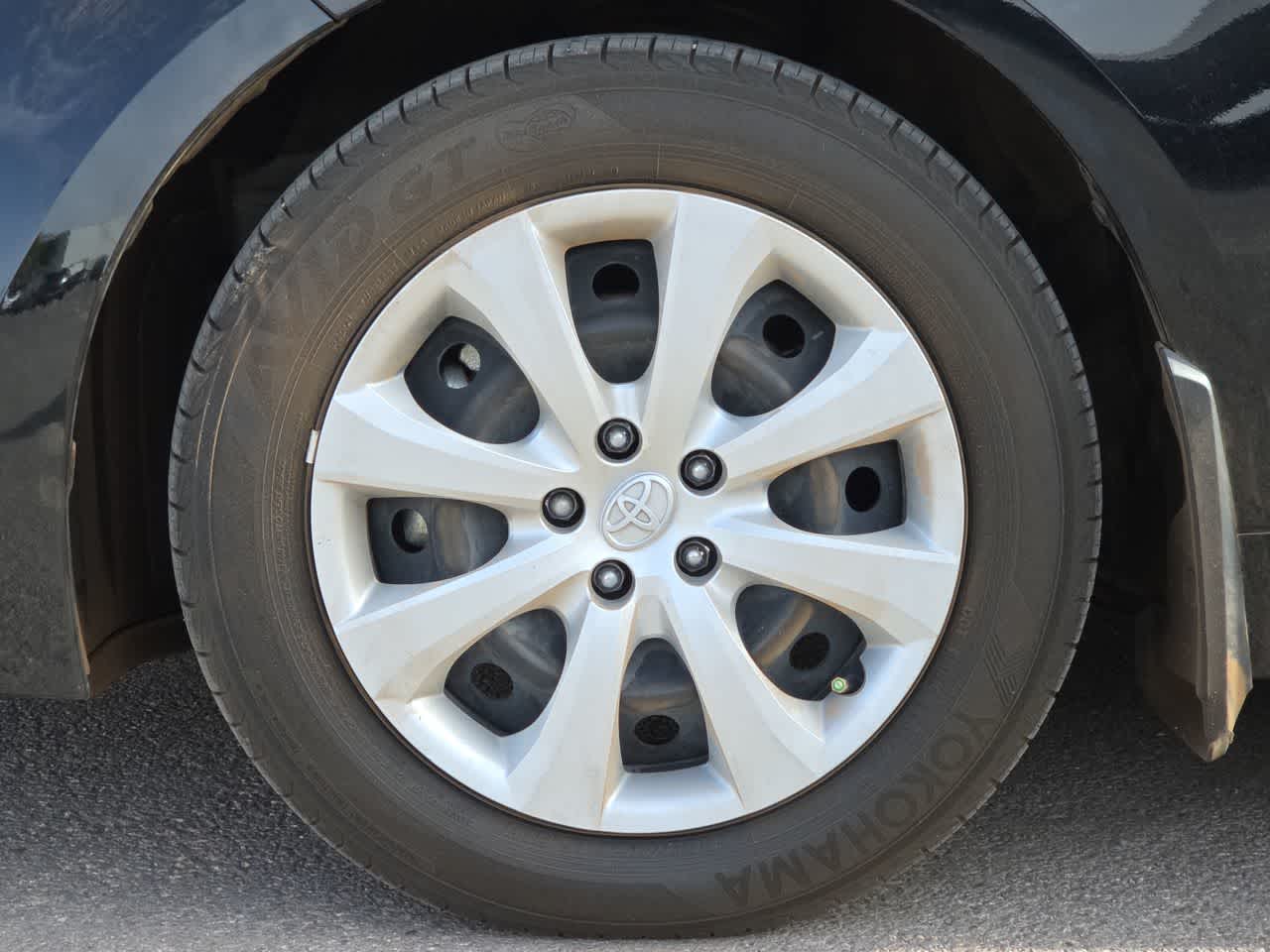 Thumbnail: 2025 Toyota Corolla - 11