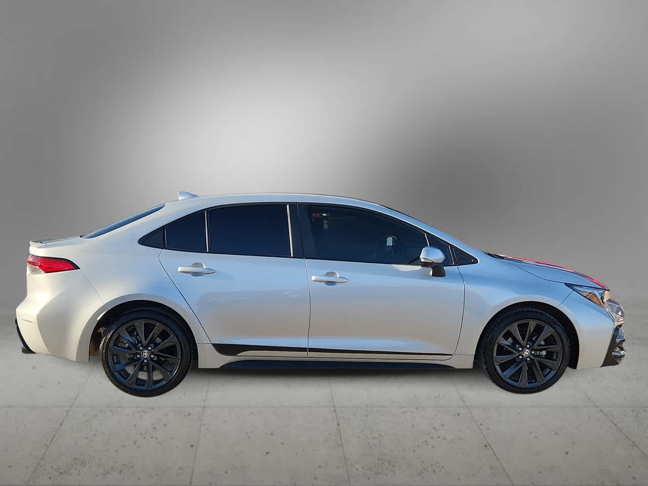 Thumbnail: 2025 Toyota Corolla - 9