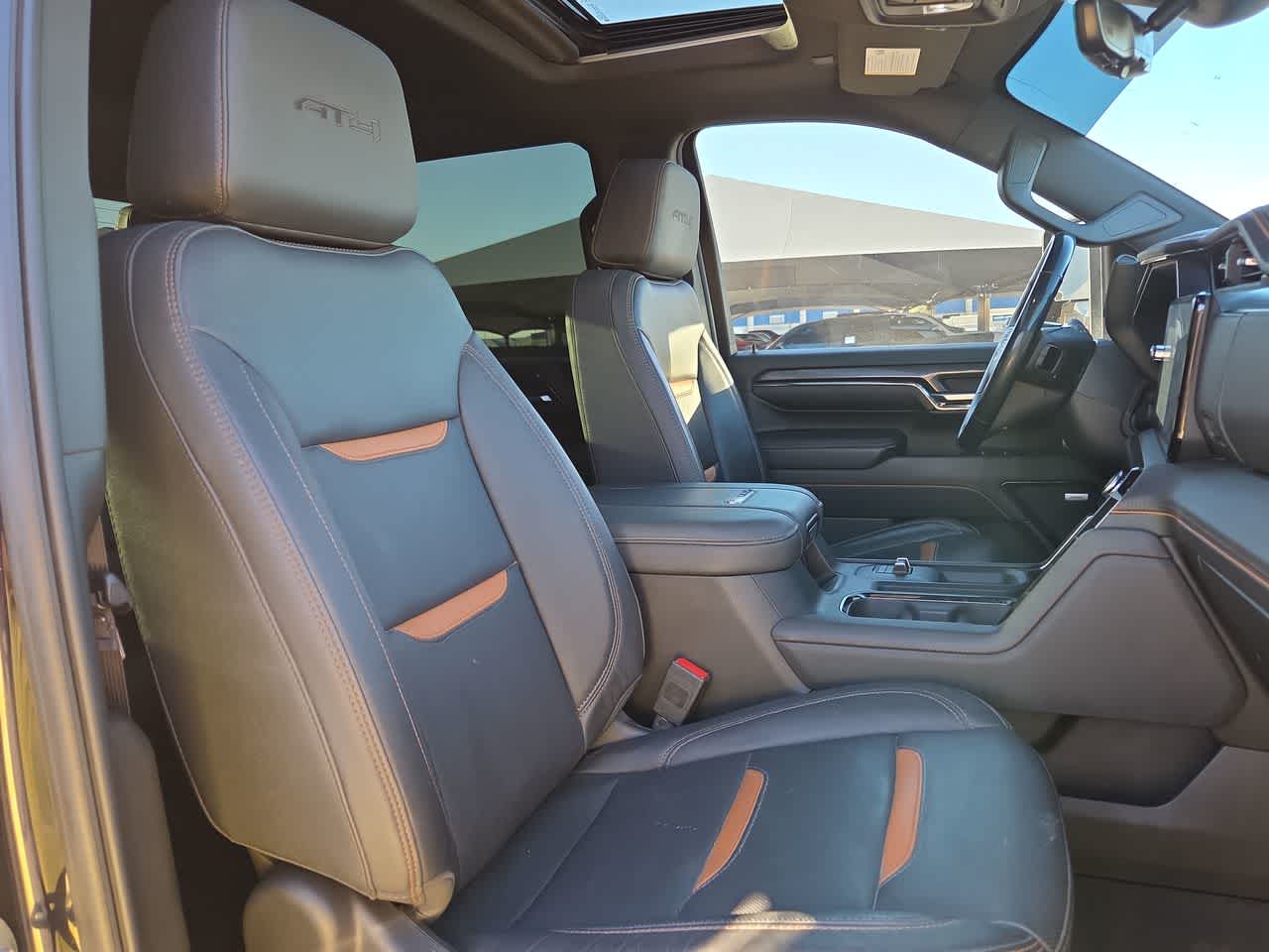 Thumbnail: 2024 GMC Sierra 2500 - 18