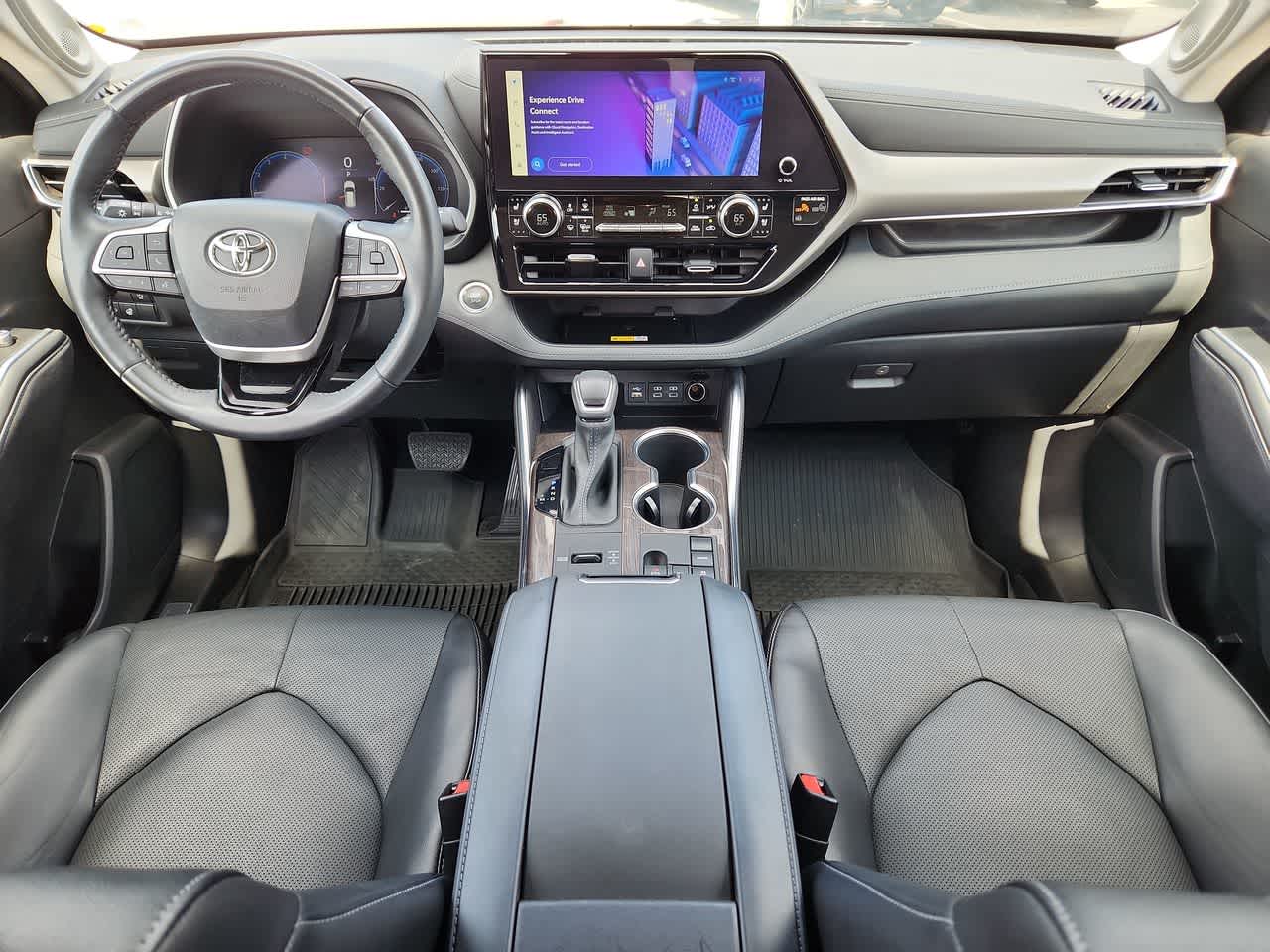 2023 Toyota Highlander Limited 18