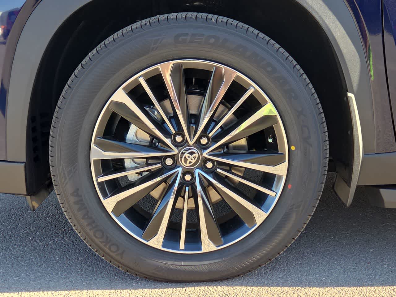 Thumbnail: 2026 Toyota Grand Highlander - 12