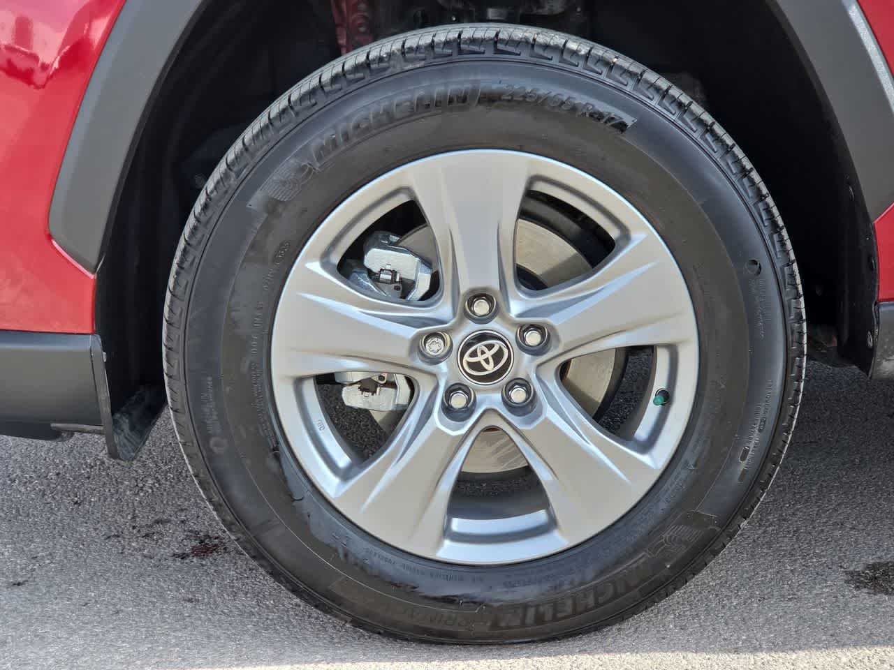 Thumbnail: 2025 Toyota RAV4 - 12