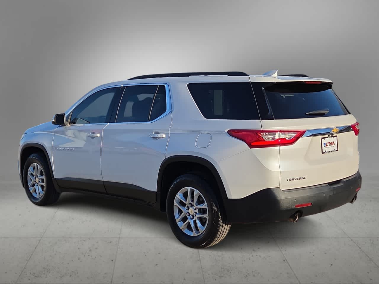 Thumbnail: 2021 Chevrolet Traverse - 6