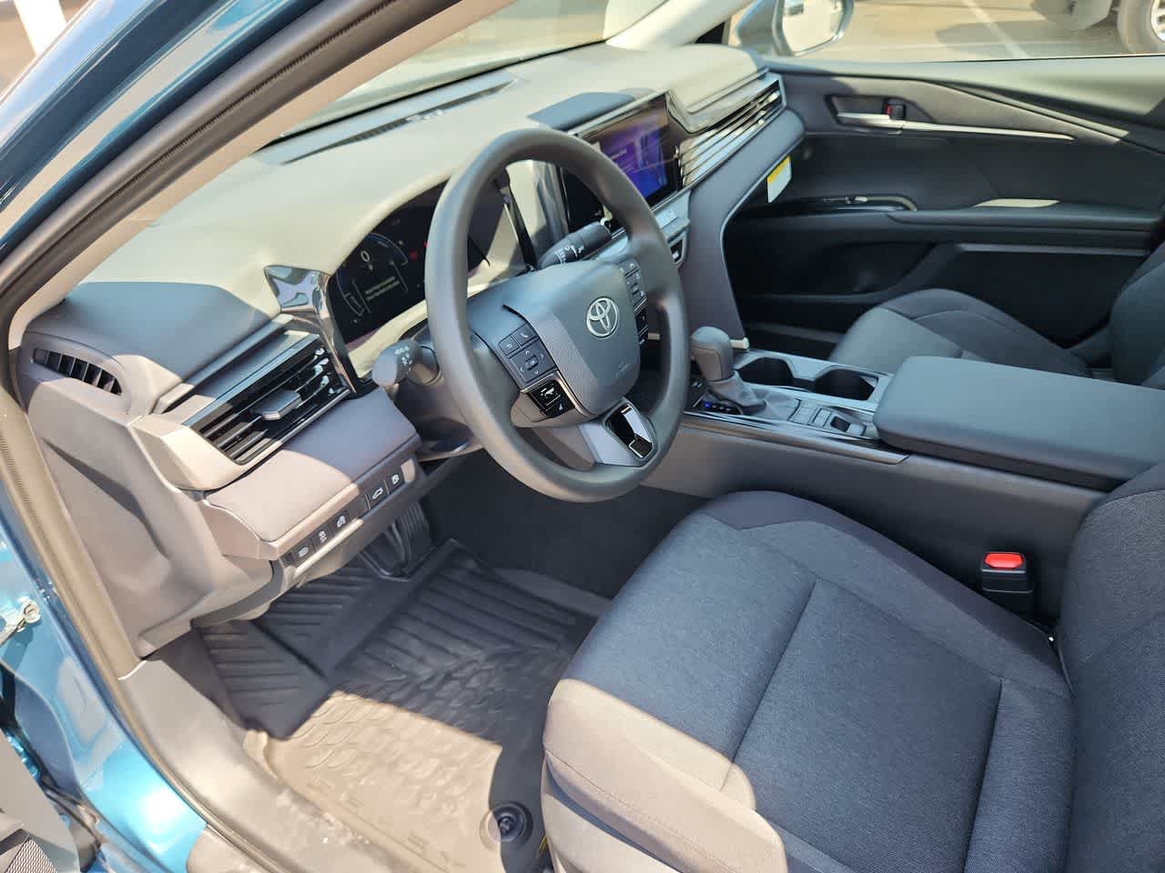Thumbnail: 2025 Toyota Camry - 10