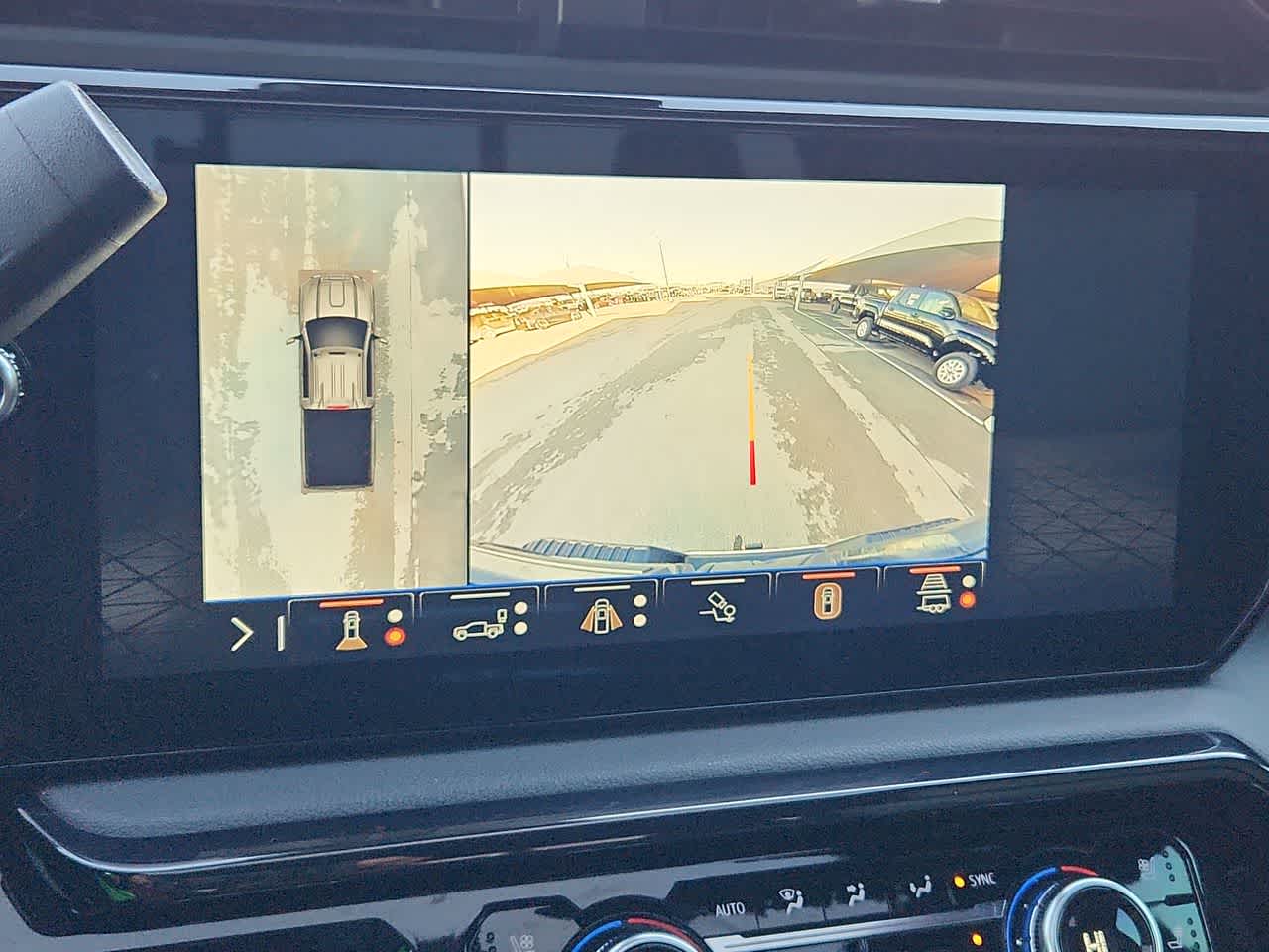 Thumbnail: 2024 GMC Sierra 2500 - 25