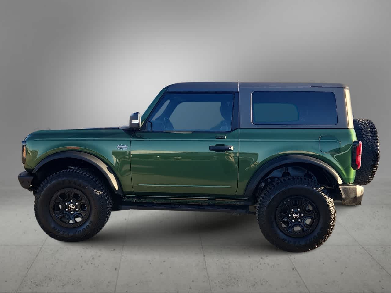 Thumbnail: 2022 Ford Bronco - 5
