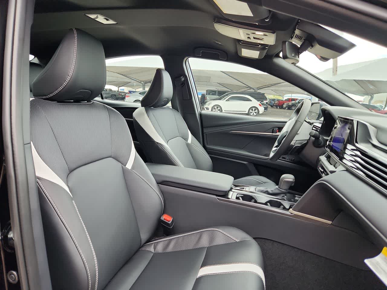 Thumbnail: 2025 Toyota Camry - 18
