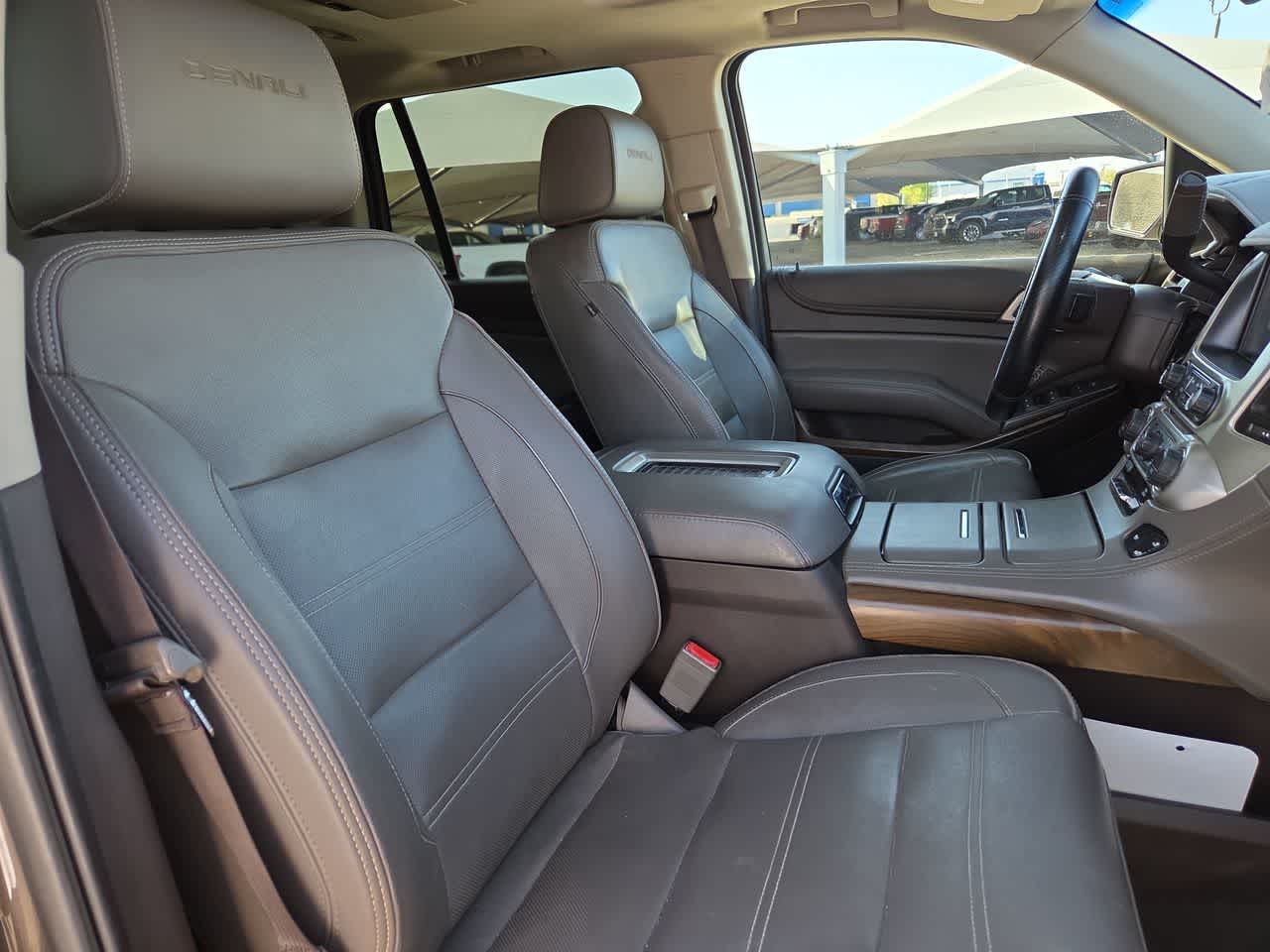 Thumbnail: 2019 GMC Yukon - 18