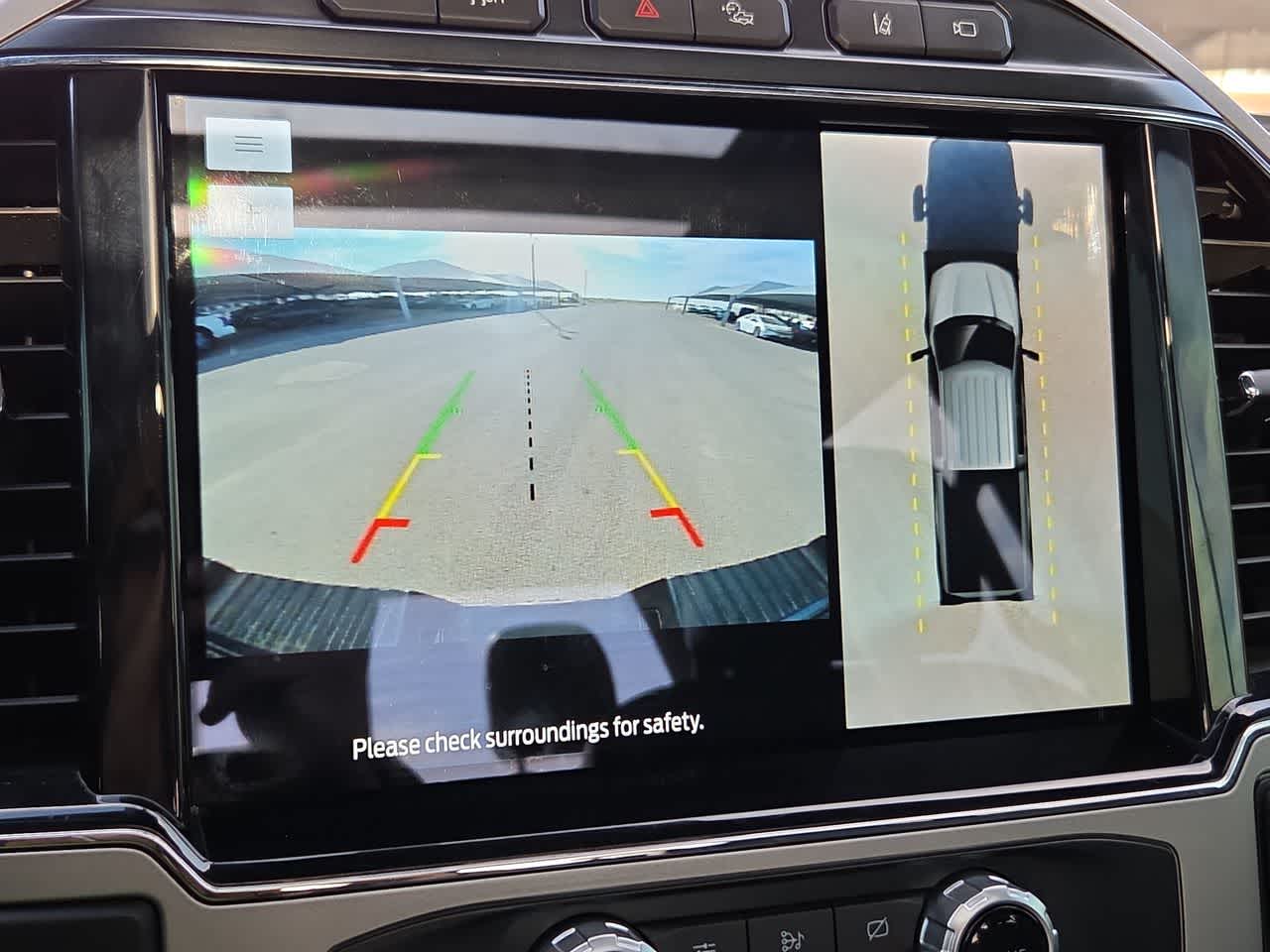 Thumbnail: 2022 Ford Econoline - 25