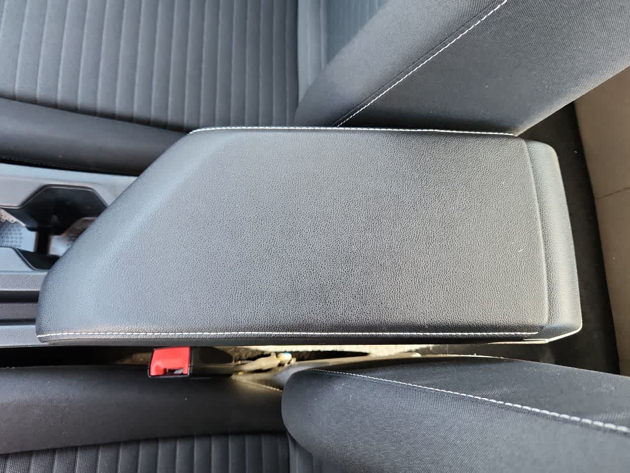 Thumbnail: 2024 Volkswagen Jetta - 20