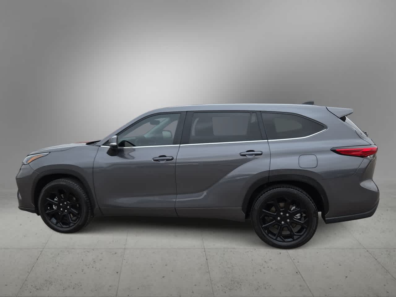 Thumbnail: 2023 Toyota Highlander - 5