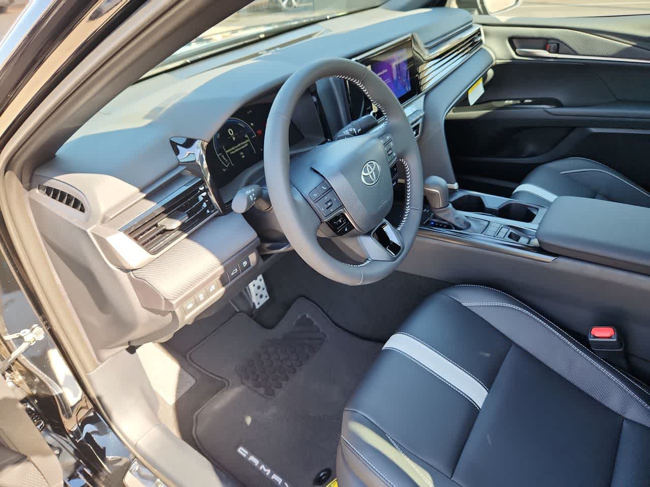 Thumbnail: 2025 Toyota Camry - 10