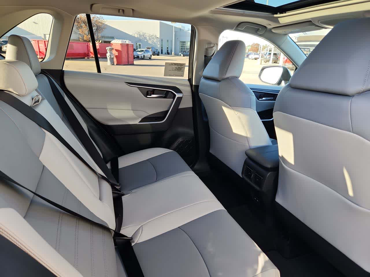 Thumbnail: 2025 Toyota RAV4 - 17