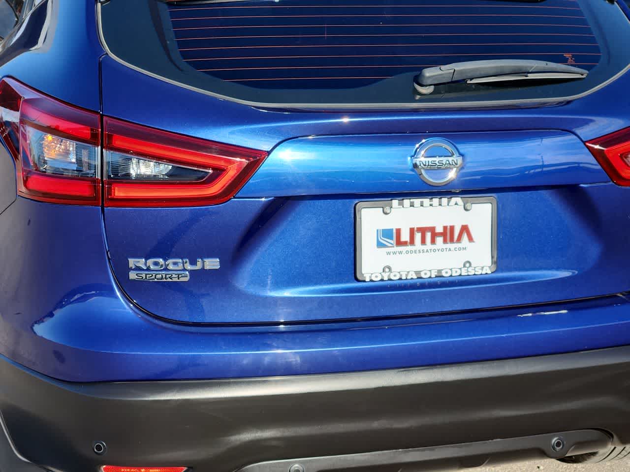 Thumbnail: 2022 Nissan Rogue Sport - 11