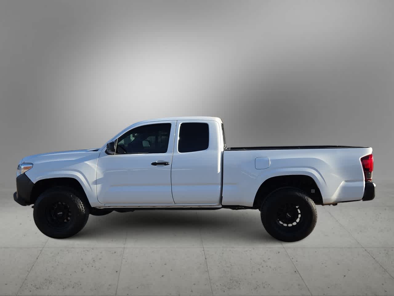 Thumbnail: 2022 Toyota Tacoma - 5