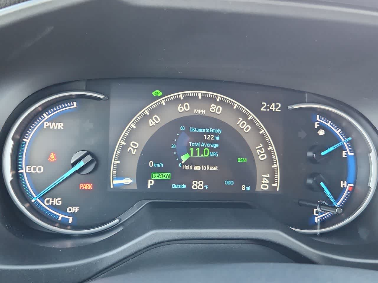 Thumbnail: 2025 Toyota RAV4 - 22