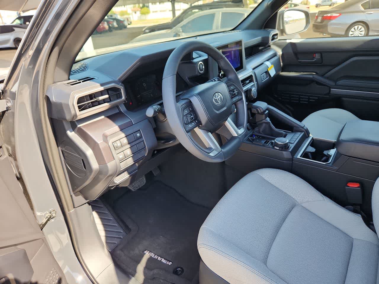 Thumbnail: 2025 Toyota 4Runner - 10