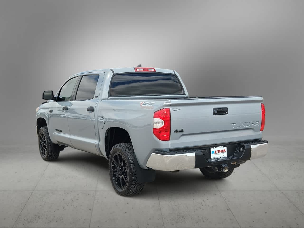 Thumbnail: 2020 Toyota Tundra - 6