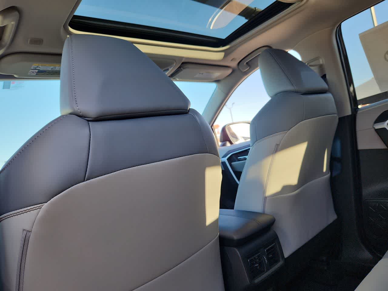 Thumbnail: 2025 Toyota RAV4 - 16