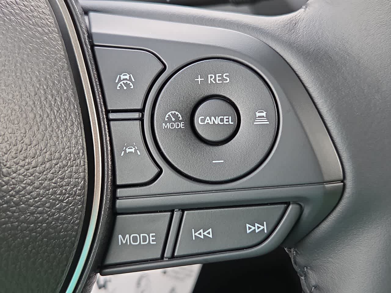 Thumbnail: 2026 Toyota Corolla Cross - 23