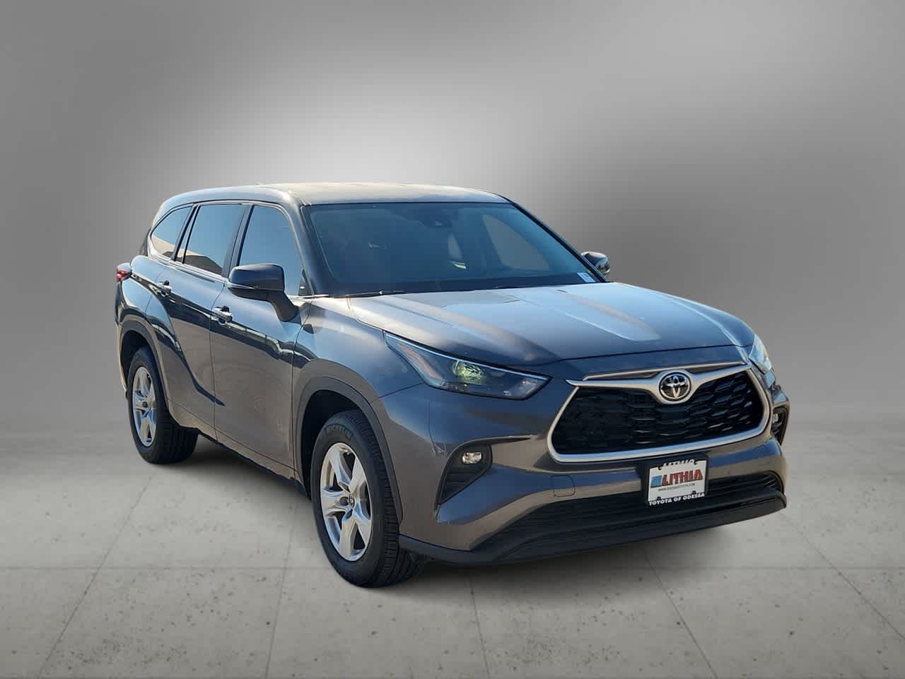 Thumbnail: 2023 Toyota Highlander - 2