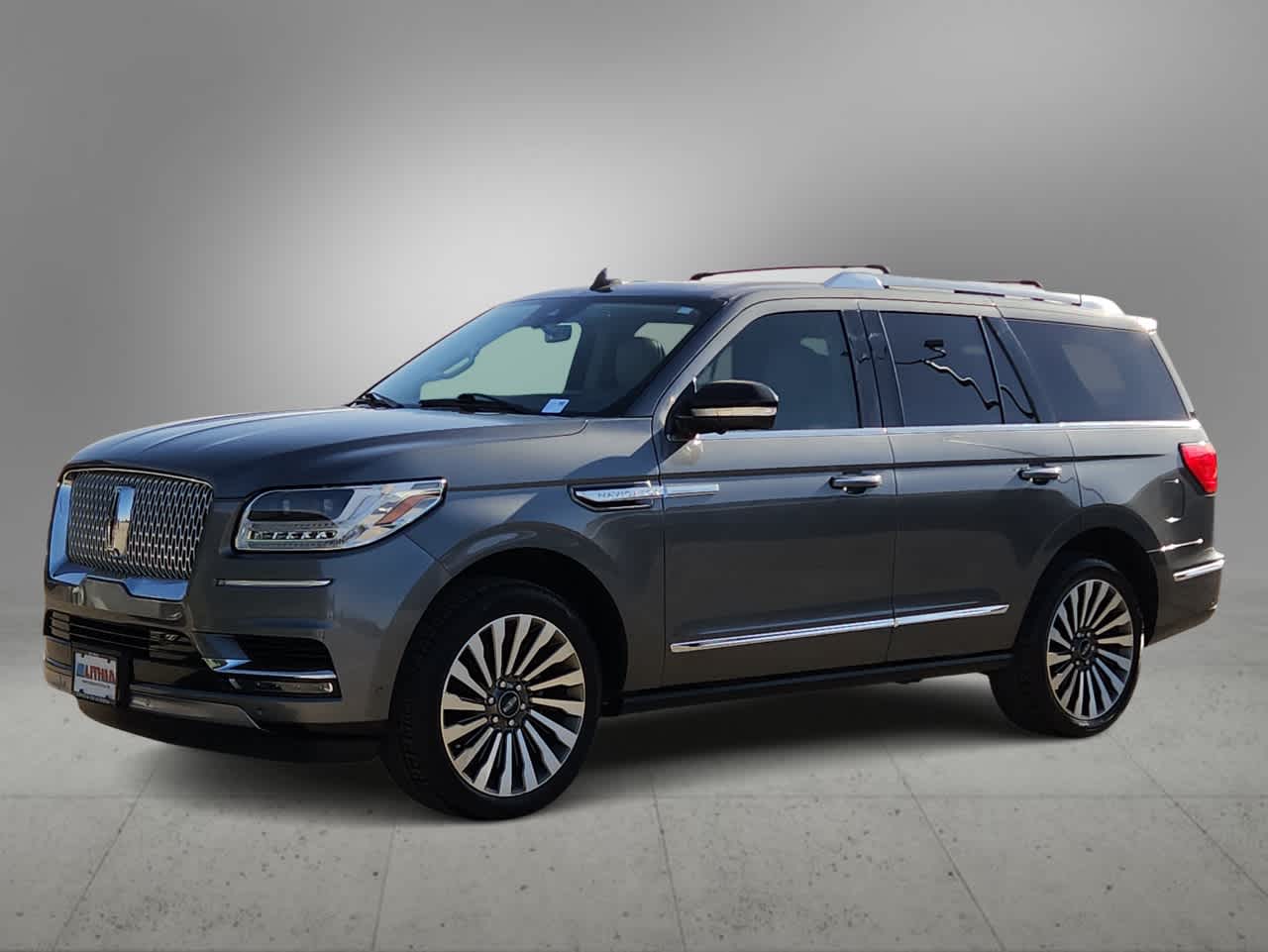 Thumbnail: 2021 Lincoln Navigator - 4