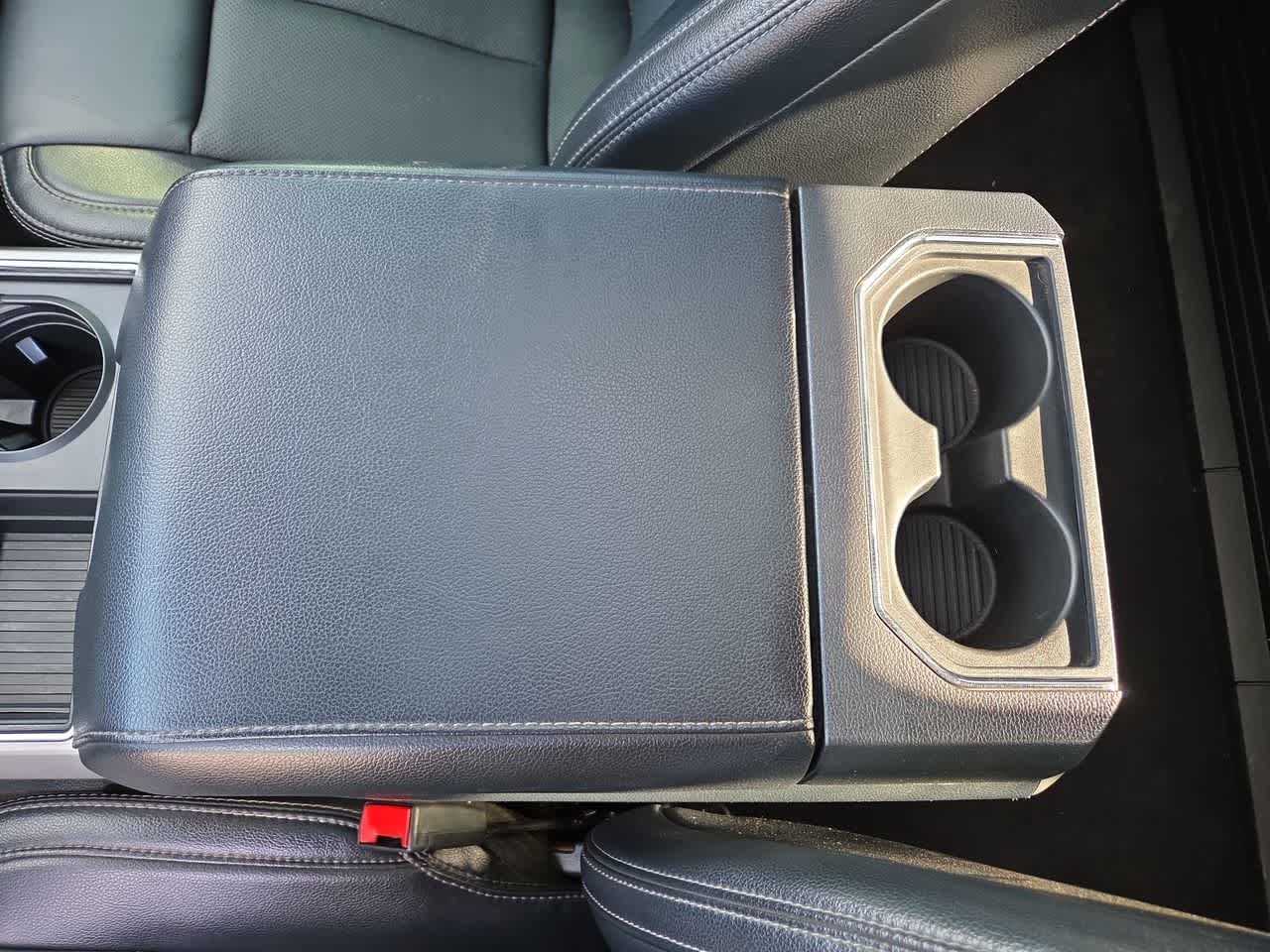 Thumbnail: 2022 Ford Econoline - 20