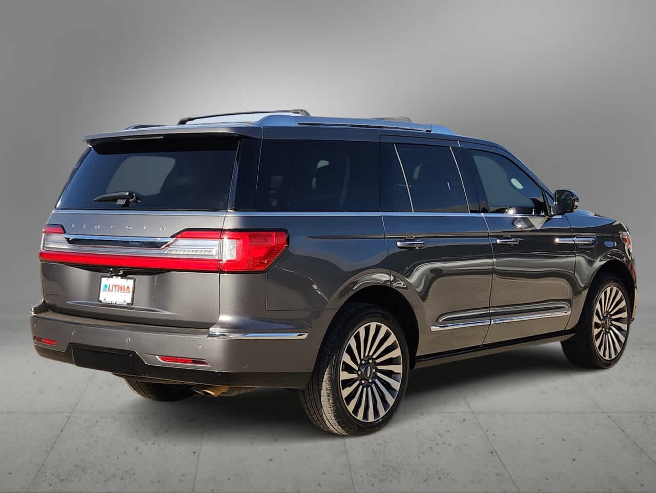 Thumbnail: 2021 Lincoln Navigator - 8