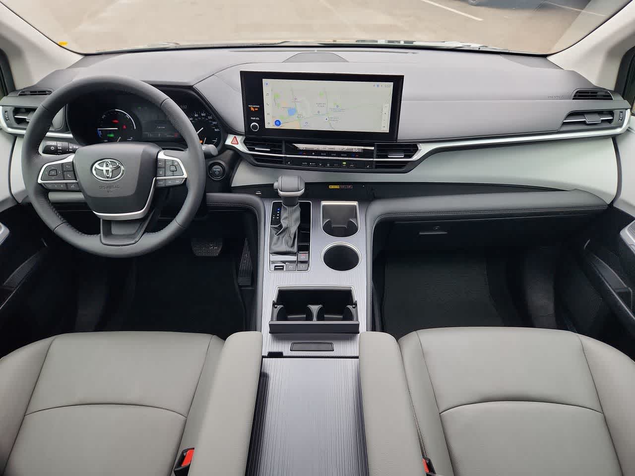 Thumbnail: 2025 Toyota Sienna - 14