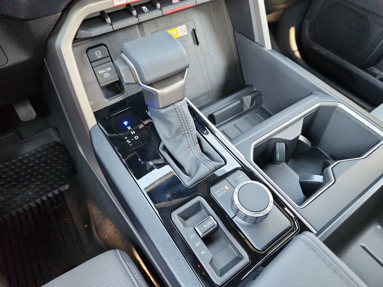 Thumbnail: 2025 Toyota Tundra - 21